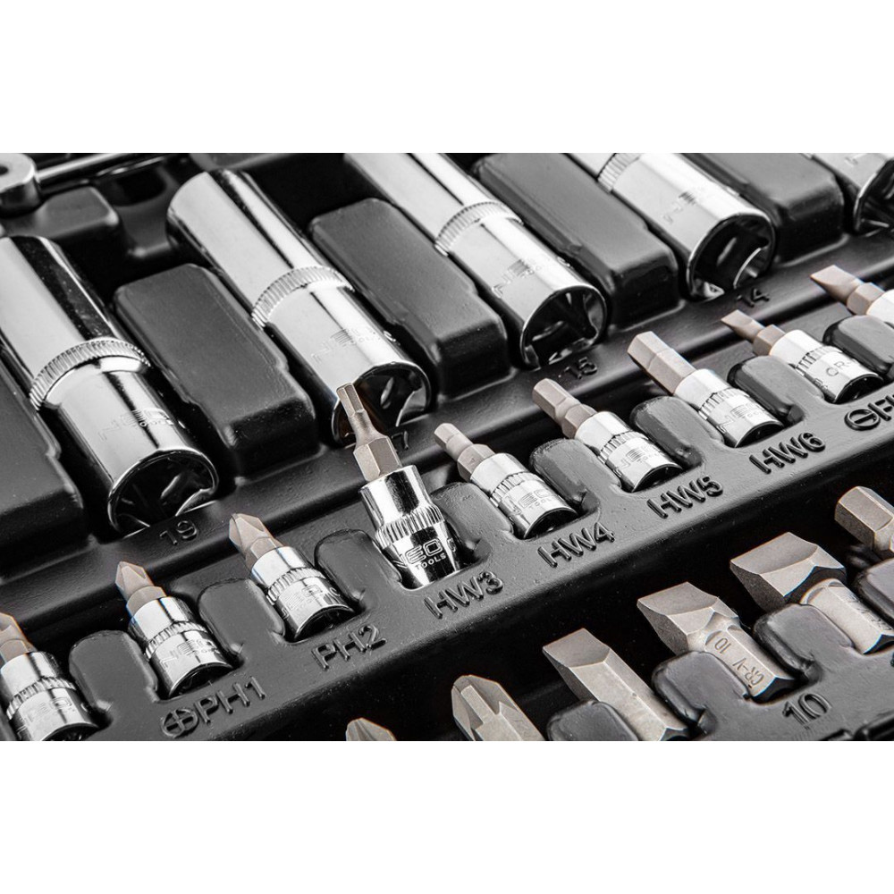 Zestaw kluczy nasadowych 1/2" 1/4" CrV 111 el. Neo Tools - 08-910 - NEO Tools - 8
