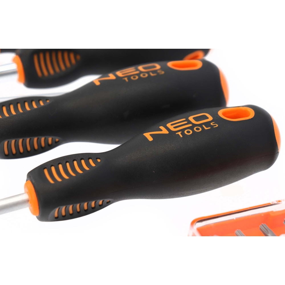 Zestaw wkrętaków i bitów 30 el. Neo Tools - 04-209 - NEO Tools - 7